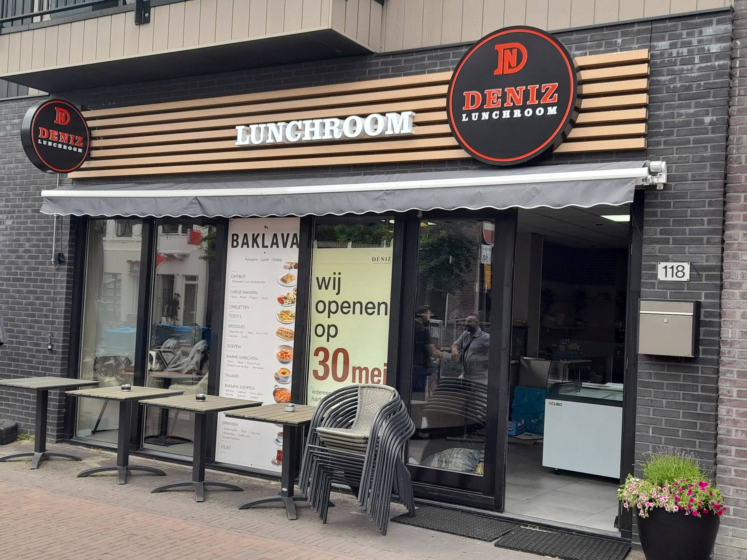 Deniz Lunchroom