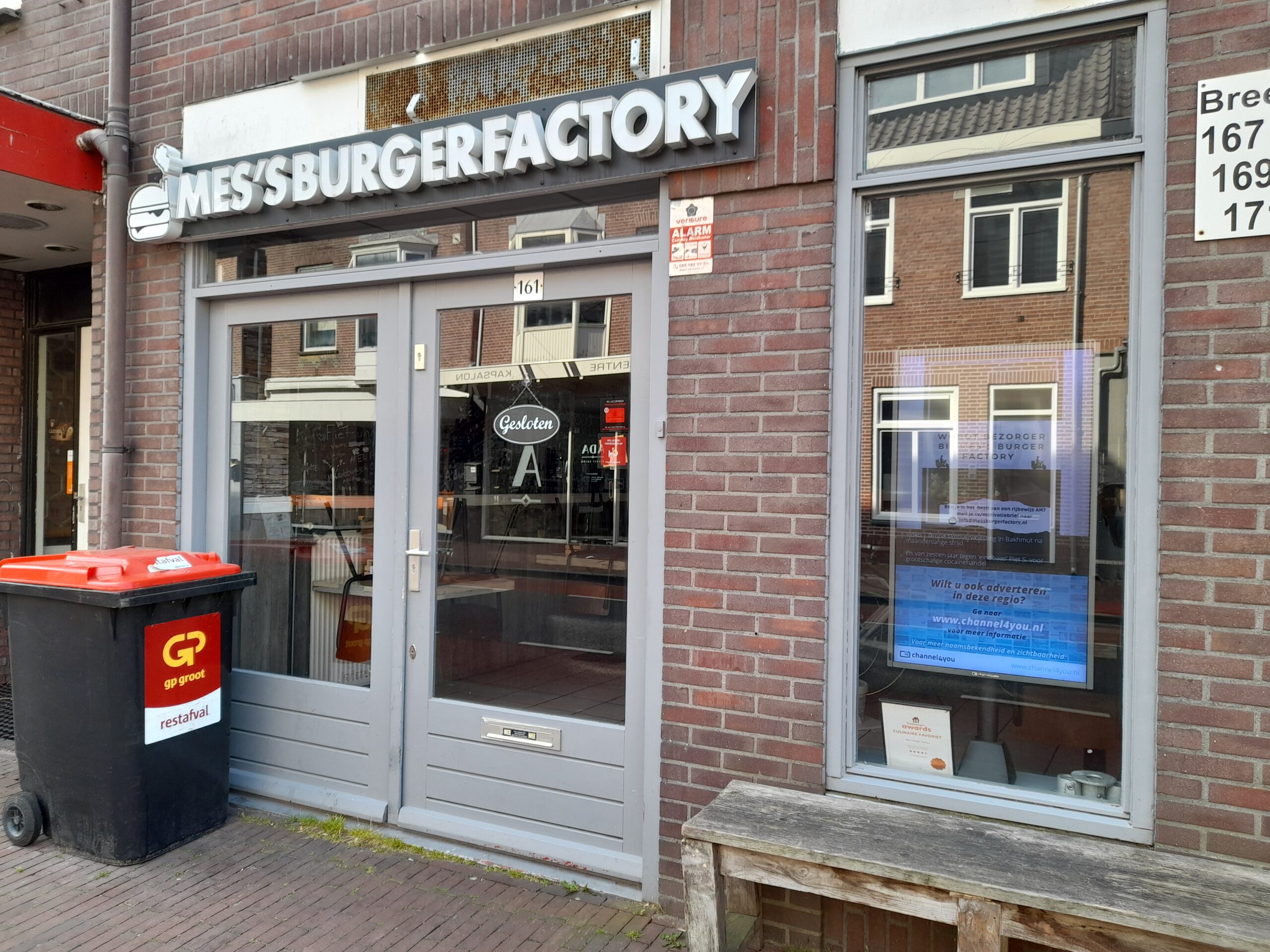 Mes’s Burger Factory